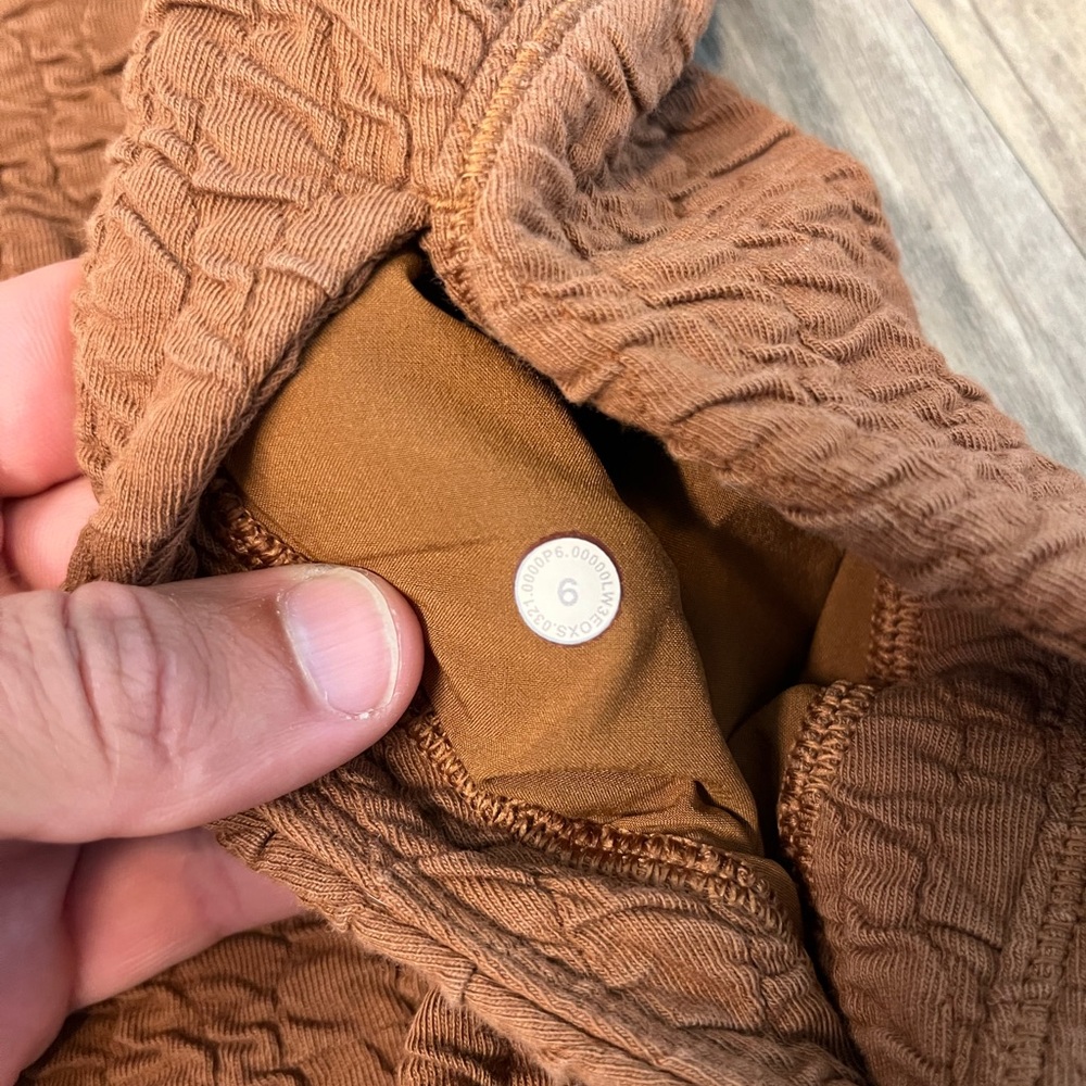 Lululemon Rippled Knit V-Neck Pullover Copper Brown Women’s Size 6 Long Sleeve - Picture 8 of 12